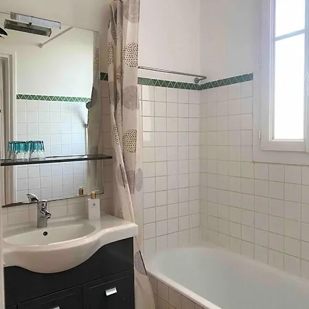 Belle Feuille Apartment Paris