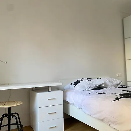 Belle Feuille Apartment Paris