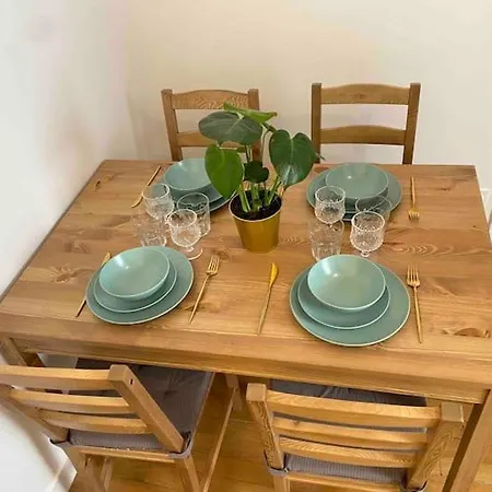 Belle Feuille Apartment Paris