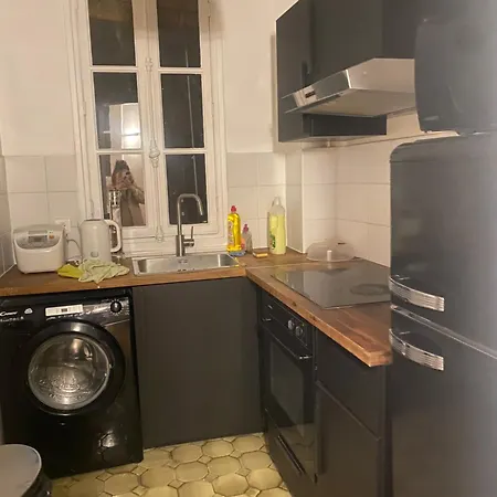 Belle Feuille Paris